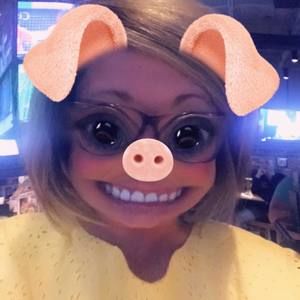 Meet your Posher, Stacy